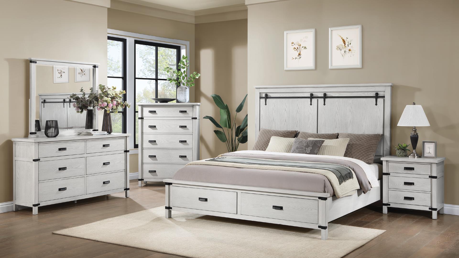 Loretta King 5 Pc Bedroom Set in White